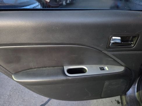 Used 2012 Ford Fusion SEL image 10