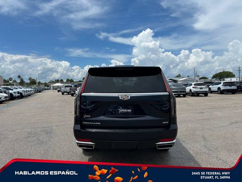 Used 2021 Cadillac Escalade ESV Premium Luxury w/ Driver Assist Tech Package RWD image 6