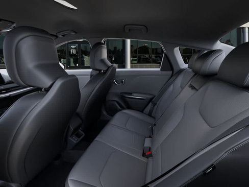 New 2026 Kia K4 EX image 18
