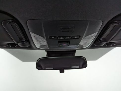 Used 2022 Toyota Corolla SE FWD image 19