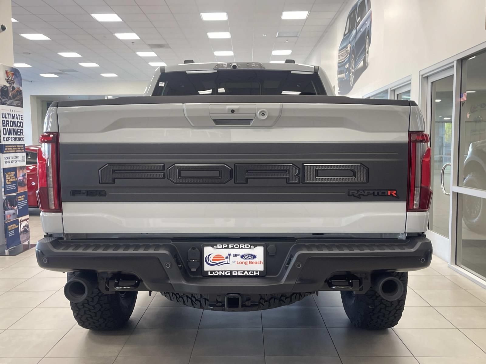 Used 2026 Ford F150 Raptor w/ Equipment Group 803A Raptor R AWD/4WD image 3