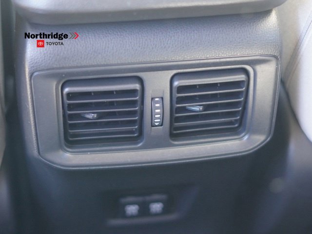 Used 2019 Toyota RAV4 XLE w/ Carpet Mat Package FWD image 34