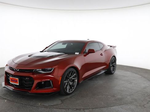 Used 2022 Chevrolet Camaro ZL1 RWD image 5