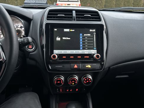 Used 2025 Mitsubishi Outlander Sport SE image 25