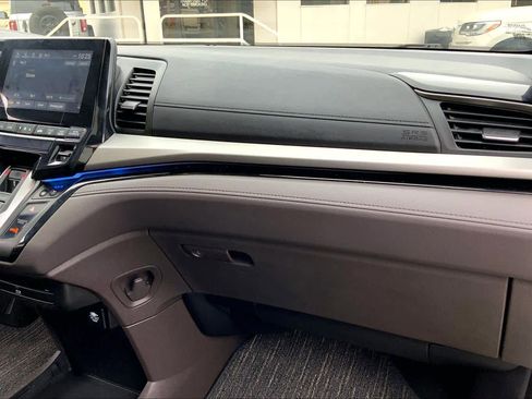 Used 2018 Honda Odyssey Elite image 19