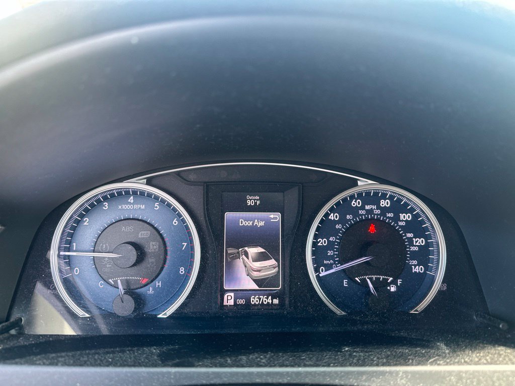 Used 2017 Toyota Camry LE FWD image 14