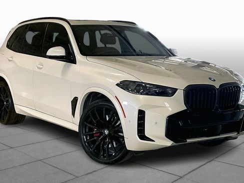 Certified 2024 BMW X5 sDrive40i w/ M Sport Package image 2
