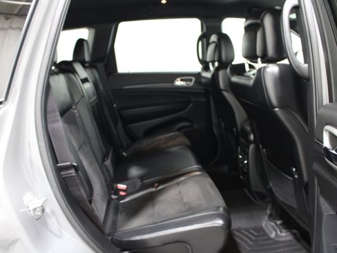 Used 2022 Jeep Grand Cherokee Laredo X AWD/4WD image 25