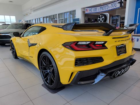 New 2025 Chevrolet Corvette Z06 w/ Z07 Performance Package image 6