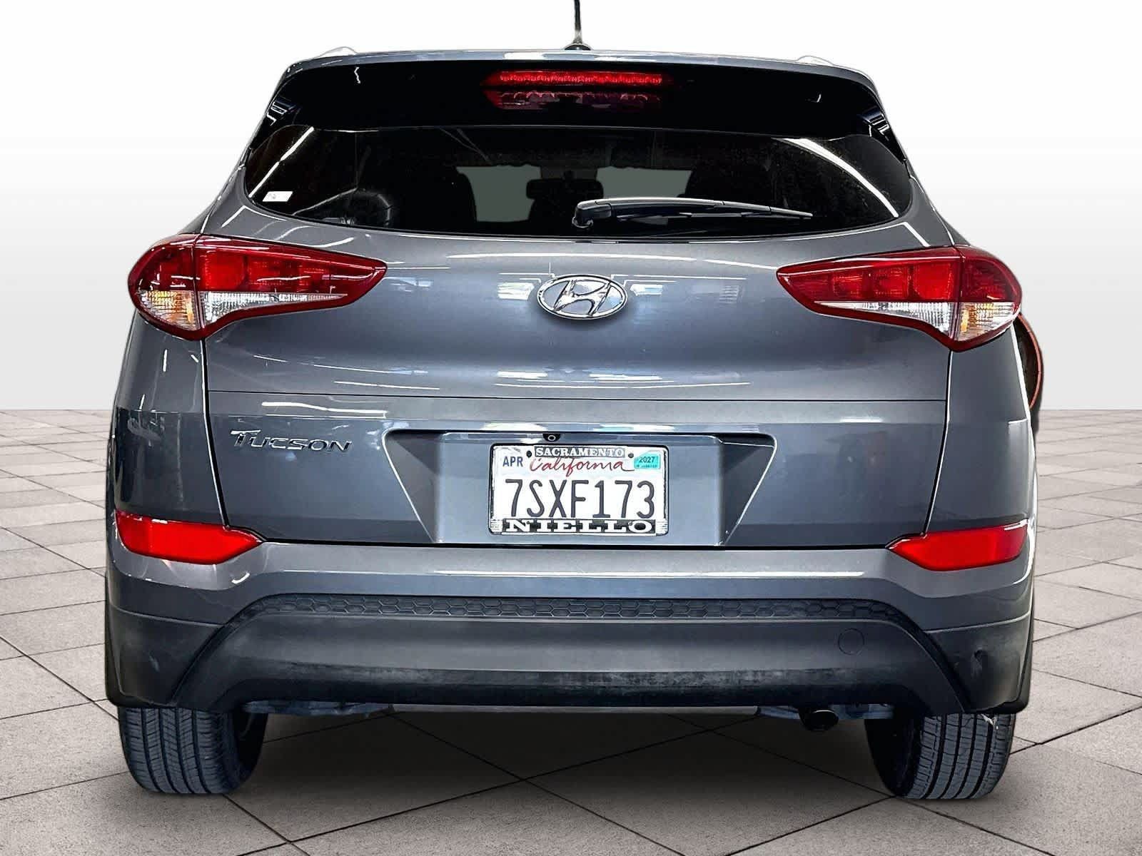 Used 2016 Hyundai Tucson SE w/ Option Group 02 FWD image 7