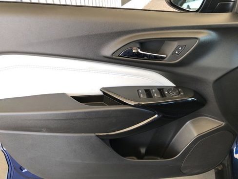 Used 2024 Chevrolet Trax LT w/ Driver Confidence Package image 33