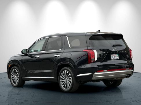 Used 2024 Hyundai Palisade Calligraphy FWD image 6