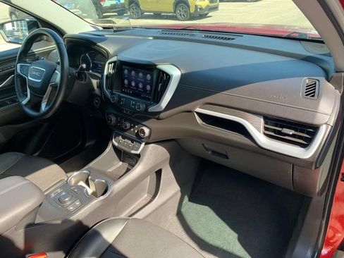 Used 2023 GMC Terrain SLT w/ Tech Package AWD/4WD image 11