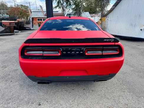 Used 2019 Dodge Challenger SRT Hellcat image 9