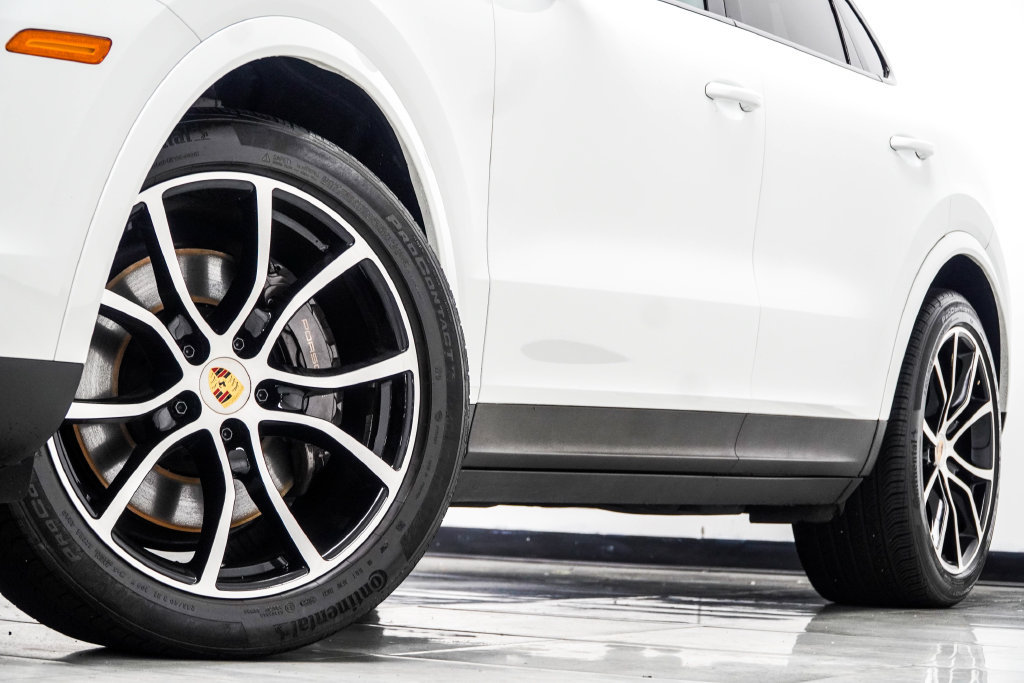 Used 2023 Porsche Cayenne Coupe AWD/4WD image 4