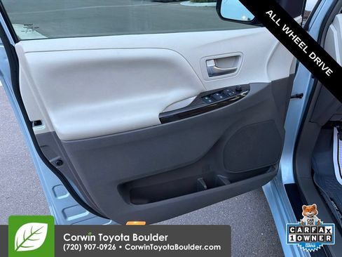 Used 2015 Toyota Sienna XLE w/ XLE Navigation Package AWD/4WD image 21