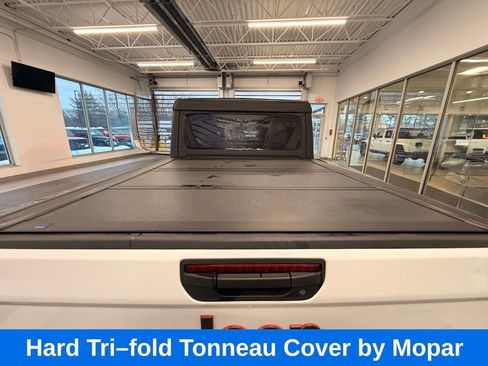 Used 2023 Jeep Gladiator Mojave w/ LED Lighting Group image 9