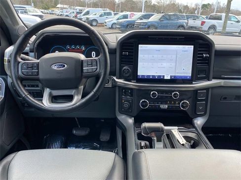 Used 2022 Ford F150 Lariat w/ Equipment Group 502A High image 8