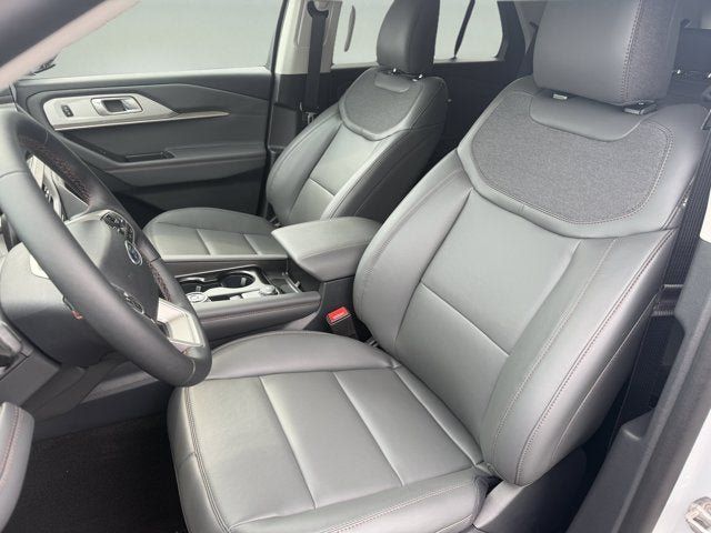New 2026 Ford Explorer Active w/ Active Comfort Package AWD/4WD image 9