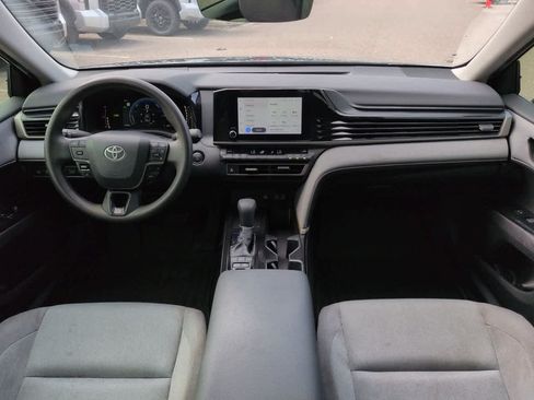 Certified 2025 Toyota Camry LE FWD image 14