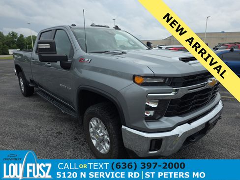 Used 2024 Chevrolet Silverado 3500 LT w/ Convenience Package AWD/4WD image 1
