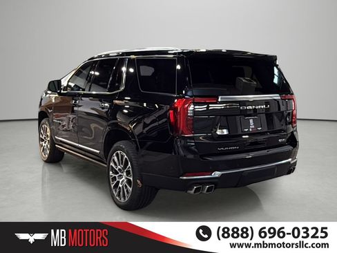 Used 2025 GMC Yukon Denali w/ Denali Reserve Package AWD/4WD image 3