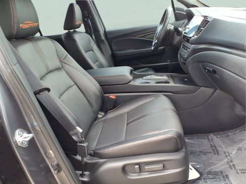 Used 2025 Honda Ridgeline TrailSport image 15
