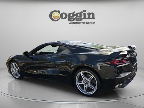 Used 2024 Chevrolet Corvette Stingray Coupe w/ Z51 Performance Package image 3