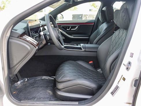 New 2024 Mercedes-Benz S 580 4MATIC Sedan image 17