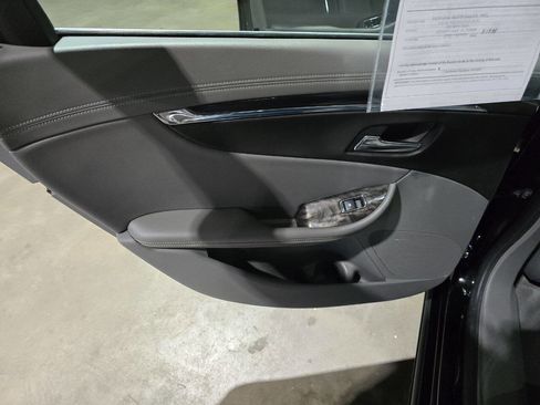 Used 2015 Chevrolet Impala LTZ image 26