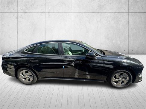 New 2026 Hyundai Sonata SE image 3