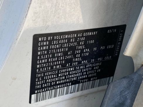 Used 2016 Volkswagen Tiguan S FWD image 32