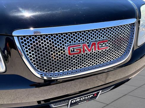 Used 2011 GMC Yukon Denali AWD/4WD image 29