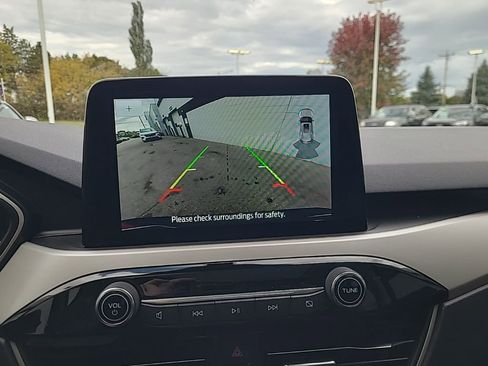 Used 2022 Ford Escape SEL image 25