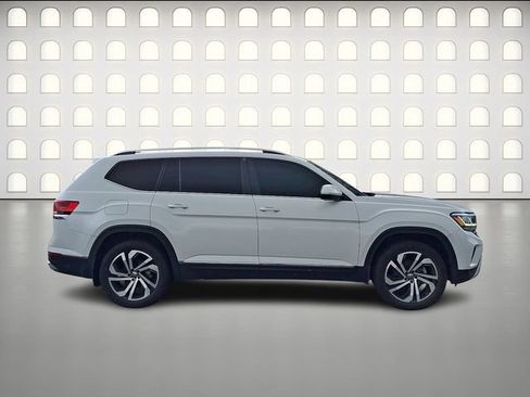 Used 2023 Volkswagen Atlas SEL AWD/4WD image 8