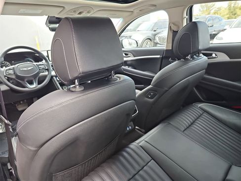 Used 2026 Genesis G70 2.5T Prestige image 16