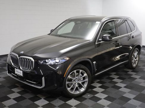 Certified 2026 BMW X5 xDrive40i AWD/4WD image 2