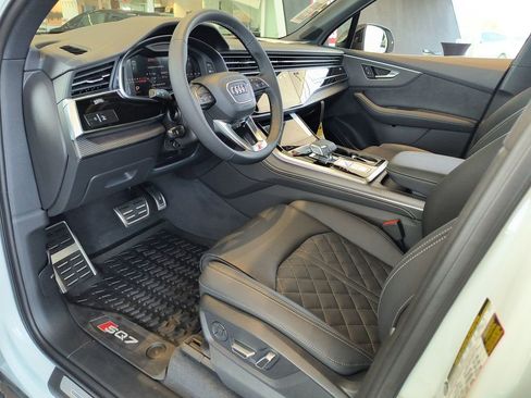 New 2026 Audi SQ7 Premium Plus AWD/4WD image 2