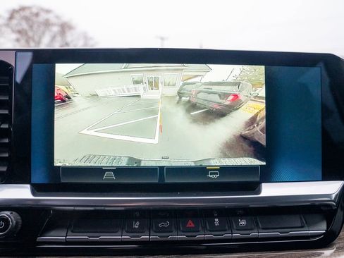 Used 2025 Chevrolet Silverado 2500 LT w/ Convenience Package image 23