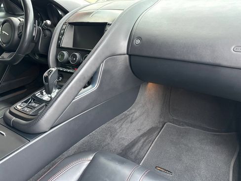 Used 2016 Jaguar F-TYPE S image 8