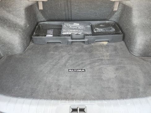 Used 2025 Nissan Altima 2.5 SR w/ SR Premium Package image 33