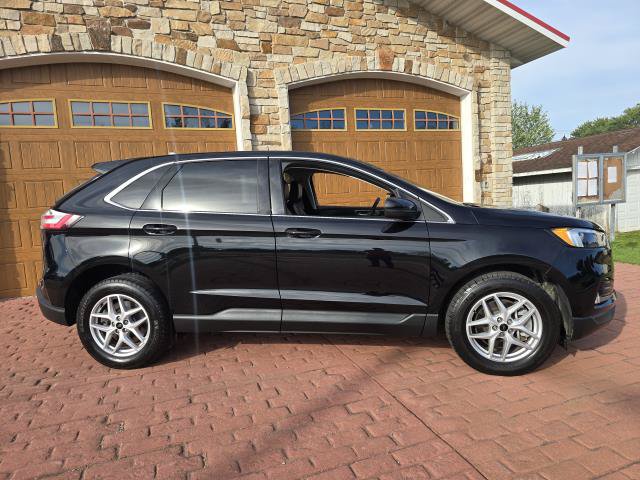 Used 2024 Ford Edge SEL w/ Convenience Package AWD/4WD image 2