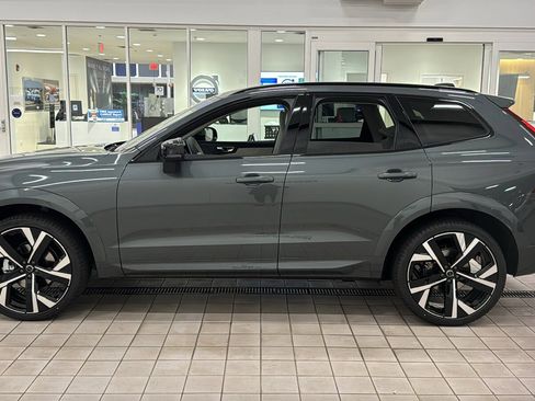 New 2026 Volvo XC60 B5 Ultra w/ Climate Package image 8