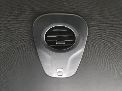 Used 2019 Chrysler Pacifica Touring-L Plus w/ Advanced Safetytec Group FWD image 46