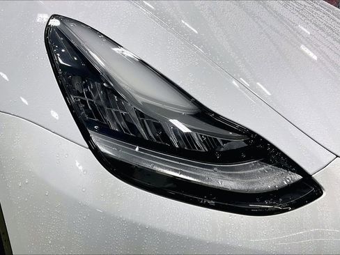Used 2023 Tesla Model Y Long Range AWD/4WD image 33