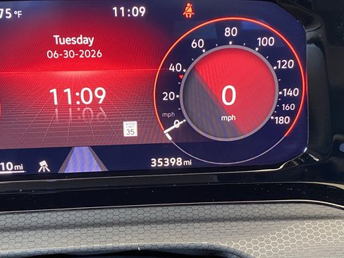 Certified 2022 Volkswagen GTI SE FWD image 5