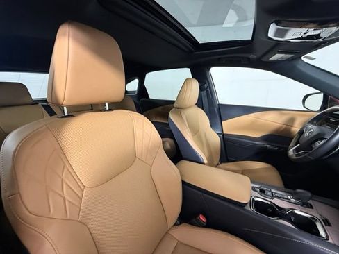 Used 2025 Lexus RX 350 Premium w/ Accessory Package (Z1) FWD image 32