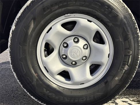 Used 2023 Toyota Tacoma SR image 14