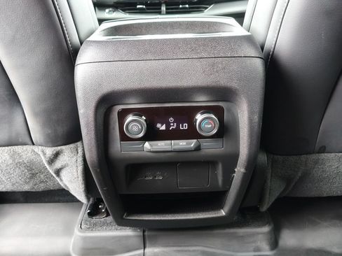 Used 2026 Buick Enclave Sport Touring w/ LPO, All-Weather Package AWD/4WD image 13