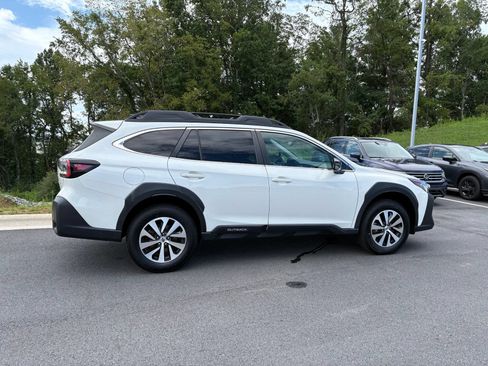 Certified 2024 Subaru Outback Premium AWD/4WD image 8